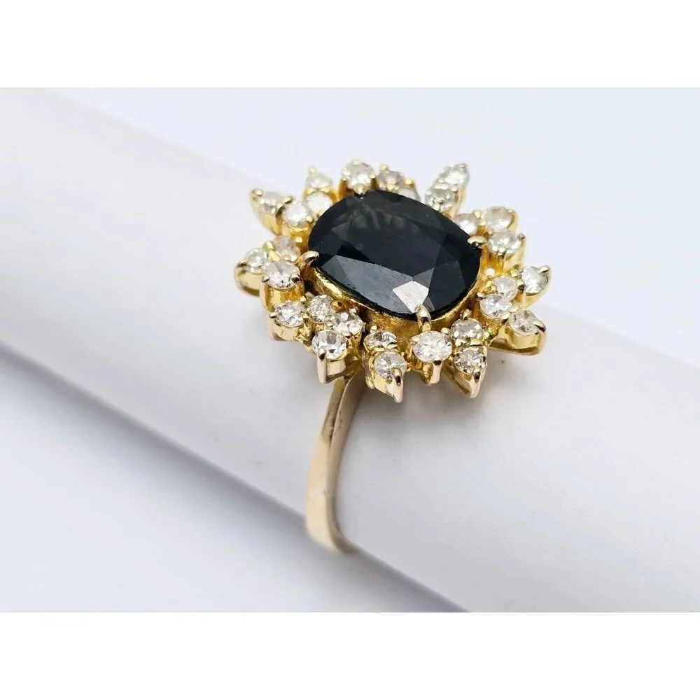 18K Solid Yellow Gold Designer Oval Sapphire & Round Diamond Ring - Size 8.75